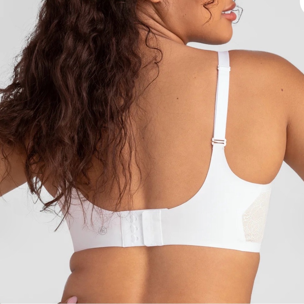 Honeylove White Wireless Bra - Picture 3 of 9